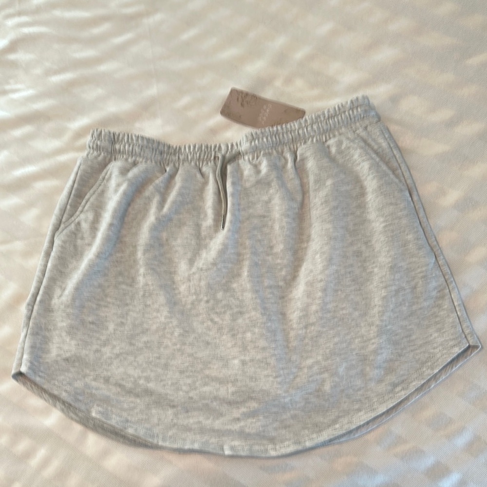 NWT Emery Rose Grey Pull on Skort